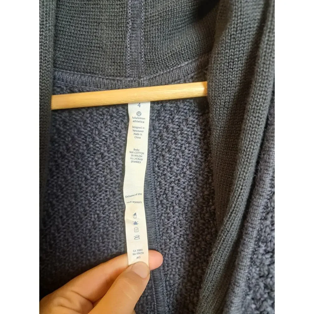 Lululemon Post Practice Cardigan Sweater Navy Blue Women's 4 Thumbholes Snap